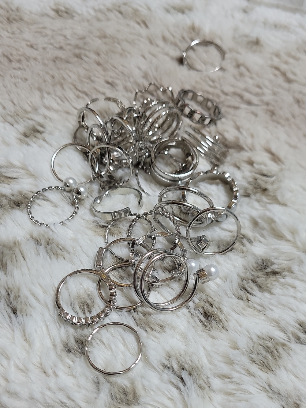 Silver Stackable Women's Ring Set - In Silver Tones